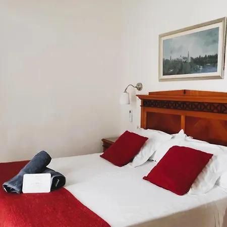 Ciutat Jardi Hotel