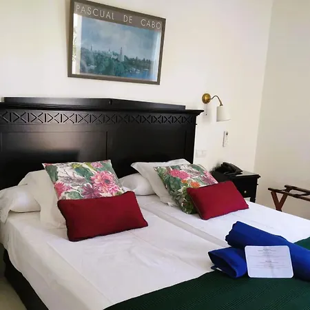 Ciutat Jardi Hotel