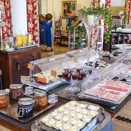 Hotel Ciutat Jardi 4*
